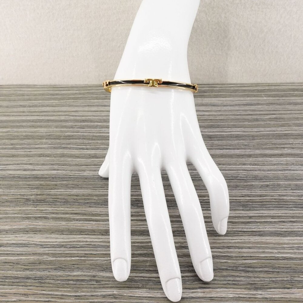 Tory Burch Serif-T Enameled Stackable Bracelet Black OS - Picture 5 of 12